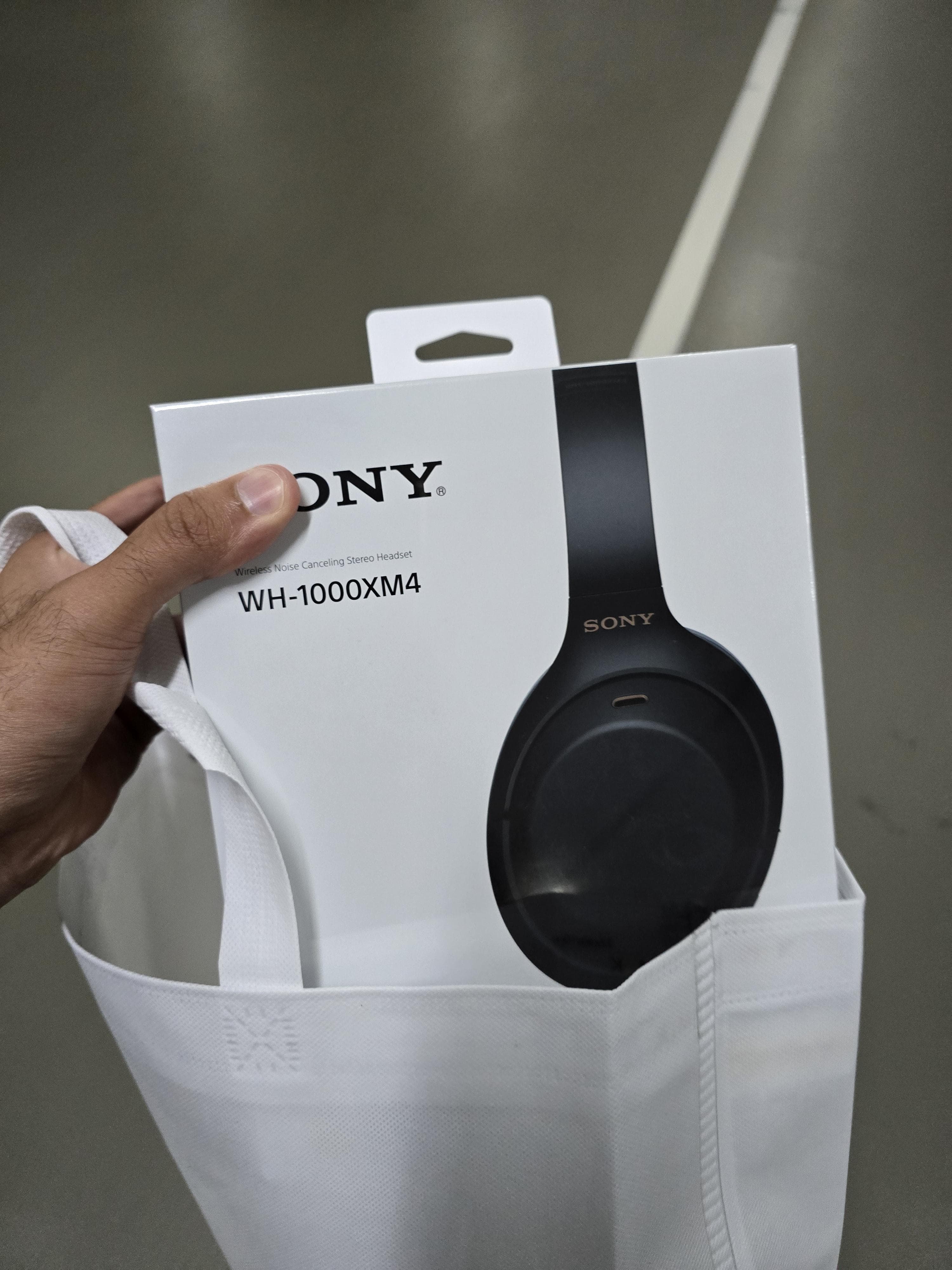 Sony XM4 for USD 27